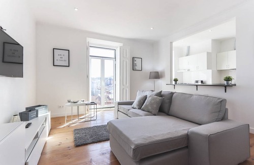 Lisbon Old Town Apartment | 180 m² Apartment ∙ 4 bedrooms ∙ 8 guests