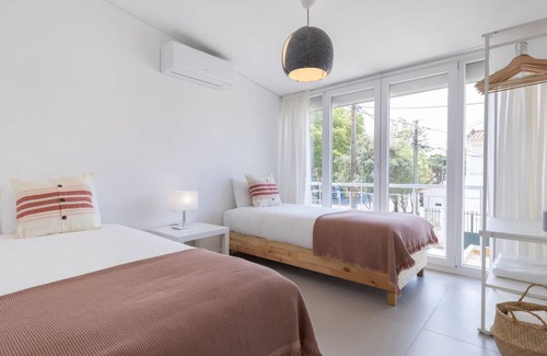 Carcavelos House | 180 m² House ∙ 3 bedrooms ∙ 6 guests