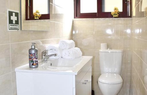 Santa Marinha House | 2 bedrooms house with lake view balcony and wifi at Vila Nova de Gaia 7 km away from the beach