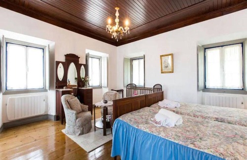 Obidos House | 200 m² House ∙ 3 bedrooms ∙ 6 guests