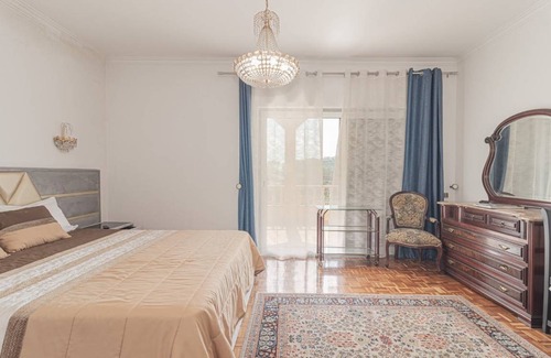 Odivelas Resort | 200 m² Private room ∙ 1 bedroom ∙ 2 guests