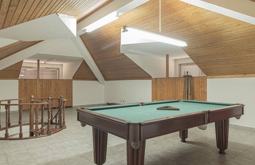 Odivelas Resort | 200 m² Private room ∙ 1 bedroom ∙ 2 guests