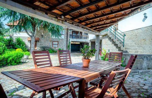 Paredes House | 250 m² House ∙ 3 bedrooms ∙ 12 guests