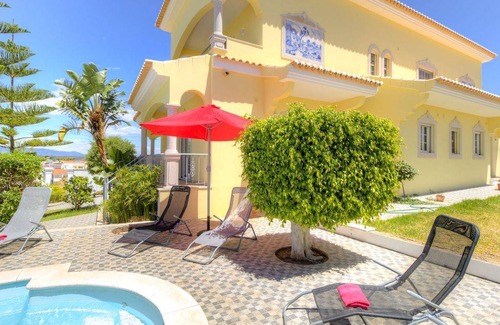 Parchal Villa | 250 m² Villa ∙ 6 bedrooms ∙ 12 guests