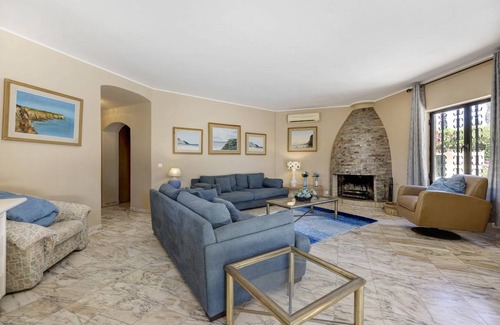 Porto de Mos Villa | 252 m² Villa ∙ 4 bedrooms ∙ 8 guests