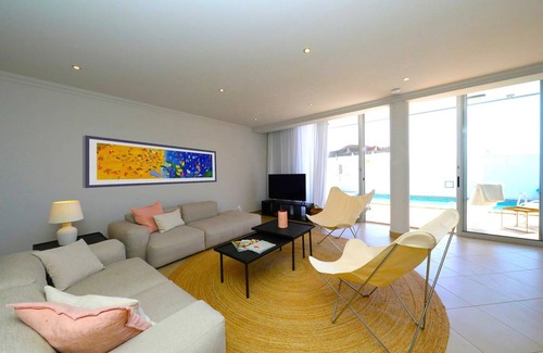 Tavira Villa | 255 m² Villa ∙ 4 bedrooms ∙ 8 guests