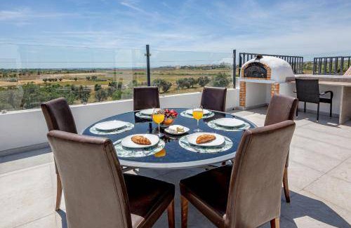 Pera Villa | 290 m² Villa ∙ 7 bedrooms ∙ 22 guests