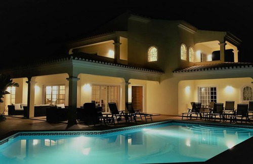 Montes de Alvor Villa | 431 m² Villa ∙ 4 bedrooms ∙ 10 guests