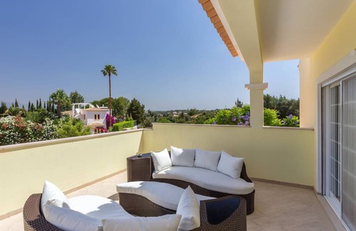 Montes de Alvor Villa | 431 m² Villa ∙ 4 bedrooms ∙ 10 guests