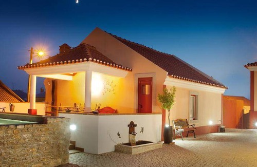 Cadaval Bed & Breakfast | 65 m² Bed and breakfast ∙ 127 guests