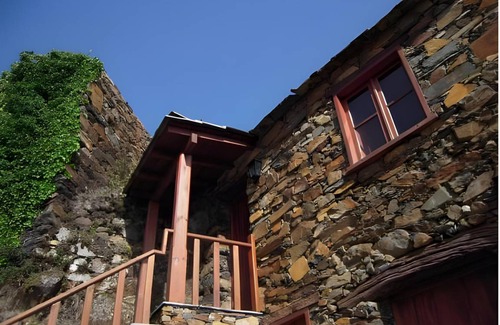 Lousa House | 84 m² House ∙ 2 bedrooms ∙ 8 guests