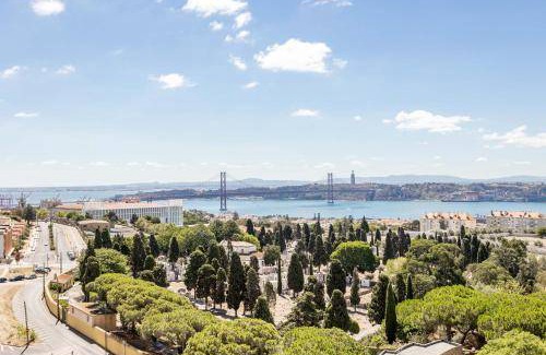 Caselas Apartment | 90 m² Apartment ∙ 2 bedrooms ∙ 4 guests