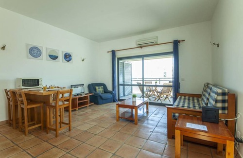 Telheiro Apartment | A11 - MarinaPark Hill Beach Apartment