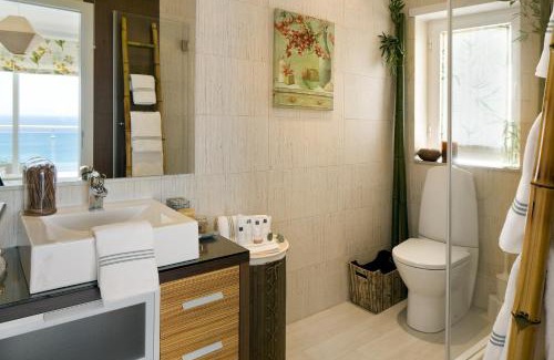 Santiago Bed & Breakfast | CALI Deluxe Holidays, Sesimbra