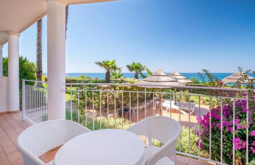Porto de Mos Hotel | Clube Porto Mos - Sunplace Hotels & Beach Resort