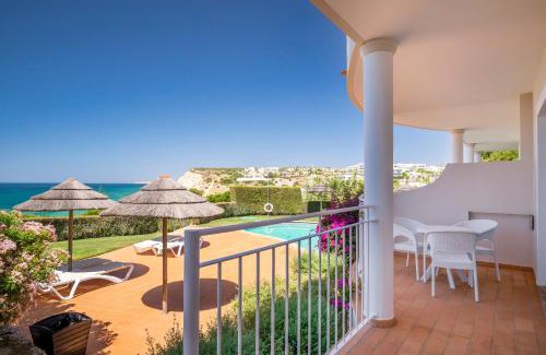 Porto de Mos Hotel | Clube Porto Mos - Sunplace Hotels & Beach Resort