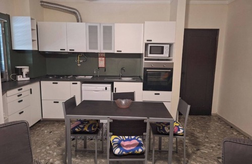 Cavacos Apartment | Cozy and cozy 2 bedroom apartment: 5 minutes walk from the beach, in a central area.