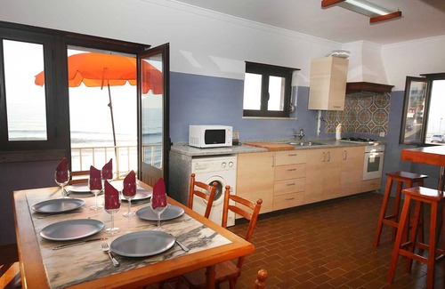 Ericeira Apartment | Cozy apartment, first-class location: center of Ericeira and directly on the sea