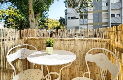 Estoril Apartment | Estoril Under the Sun