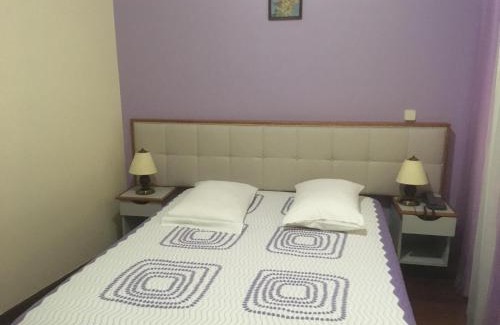 Chaves Bed & Breakfast | Florinda