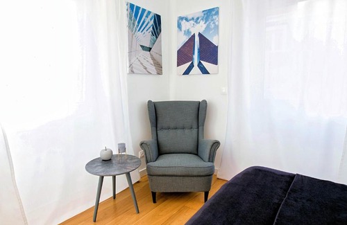 Sao Jose House | Industrial Lisbon Apartment
