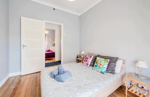 Setubal Apartment | La Petit Maison