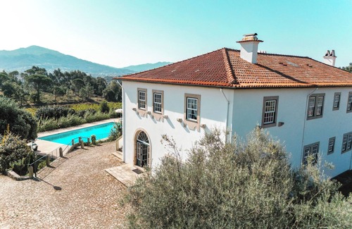 Ponte de Lima House | Luxury 9 bedrooms villa
