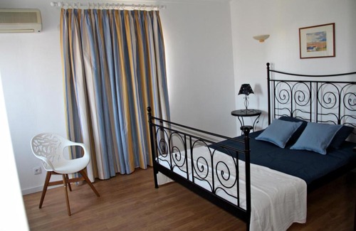 Quarteira House | Moradia com piscina privada para Férias em Quarteira Algarve