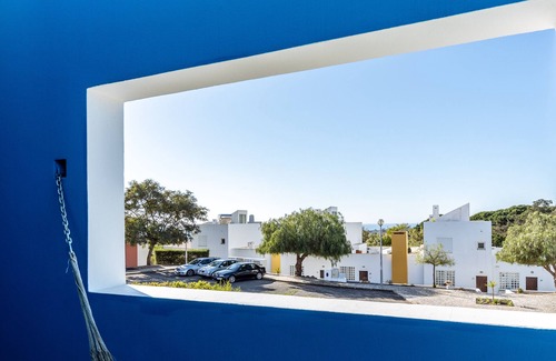 Porches House | Nice holiday house with pool and sea view