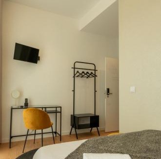 Rio Maior Hostel | Pedra de Sal - Hostel & Suites