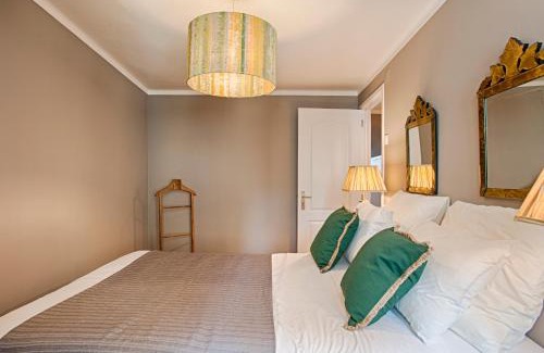 Alfama Apartment | River View Alfama Historic Lisbon