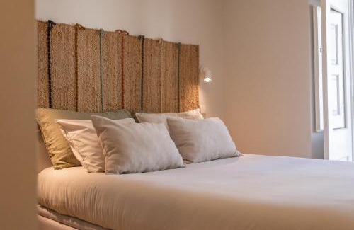 Alfama Apartment | RIVER VIEW Lisbon Historic Alfama