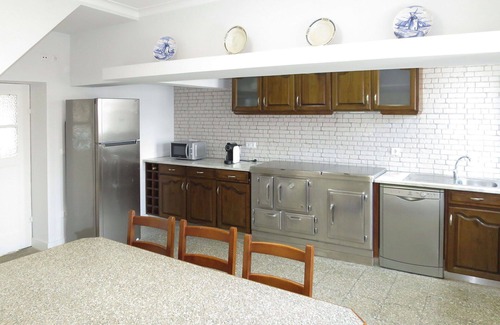 Rates Villa | Stunning private villa for 10 people with private pool, A/C, WIFI, TV and terrace