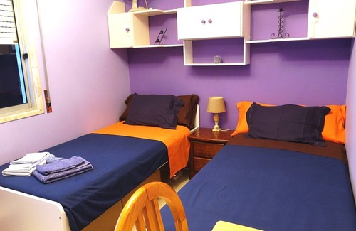 Lumiar Bed & Breakfast | Twin Bedroom + Breakfast