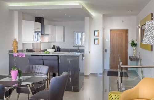 Praia da Luz Apartment | TWO BEDROOM DUPLEX APARTMENT WITH JACUZZI AND PLUNGE POOL