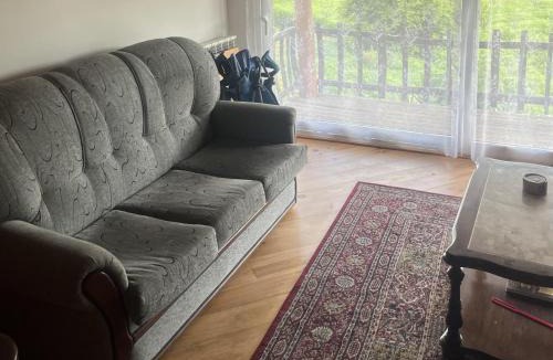 Coja House | 1 bed - Sleeps 4 - Pets - Balcony - Mtn View