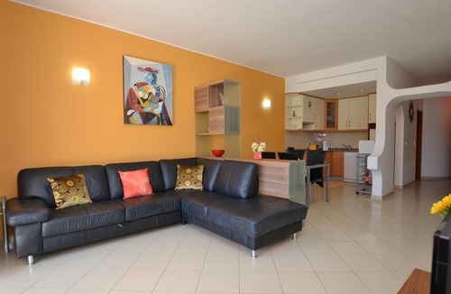 Areias de Sao Joao Apartment | 1-bedr. apartment, near the beach, with garden and pool, excellent location.