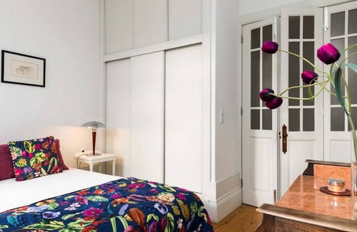 Bonfim Apartment | 100 m² Apartment ∙ 2 bedrooms ∙ 6 guests