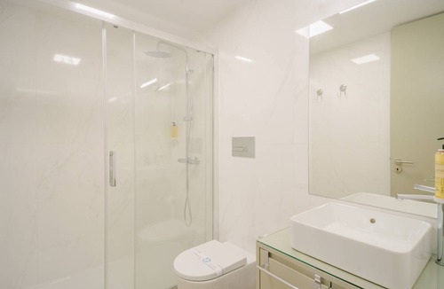 Leixões Apartment | 100 m² Apartment ∙ 3 bedrooms ∙ 8 guests