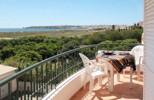 Meia Praia House | 100 m² House ∙ 2 bedrooms ∙ 4 guests