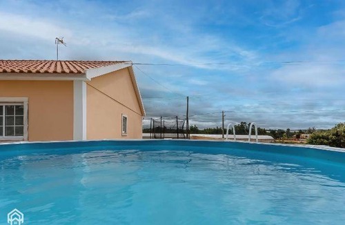 Torres Vedras House | 110 m² House ∙ 2 bedrooms ∙ 6 guests