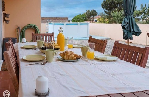 Torres Vedras House | 110 m² House ∙ 2 bedrooms ∙ 6 guests