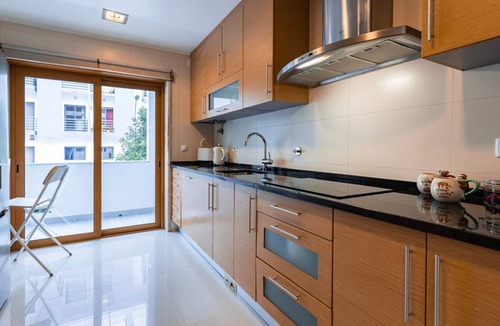 Paco De Arcos Apartment | 118 m² Apartment ∙ 3 bedrooms ∙ 6 guests