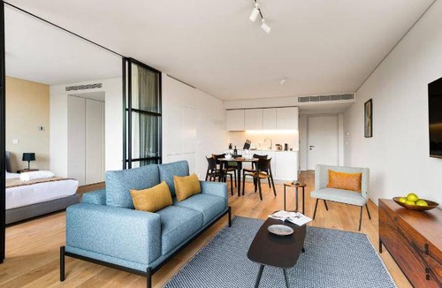 Lisbon Old Town Apartment | 135 m² Apartment ∙ 3 bedrooms ∙ 6 guests