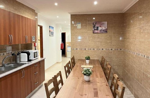 Atouguia da Baleia Bed & Breakfast | 150 m² Bed and breakfast ∙ 4 bedrooms ∙ 18 guests