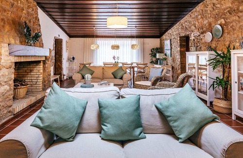 Reguengo Grande House | 150 m² House ∙ 9 bedrooms ∙ 22 guests