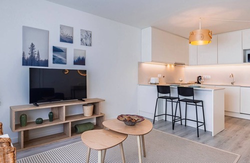 Peniche de Cima Apartment | 1BDR Modern Peniche Stay with Pool by LovelyStay
