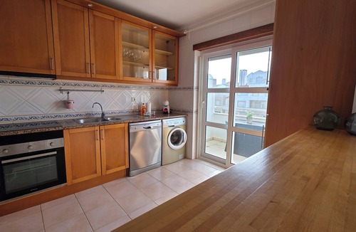 Peniche Condo | 2-bedroom apartment by the beach.