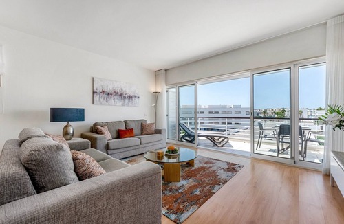 Telheiro Apartment | 2 Bedroom Apt In The Exclusive Dom Manuel Complex Within Lagos Marina
