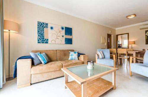 Portimao Apartment | 2 Bedroom Top Floor Apartment, Oasis Parque, near Alvor AT01